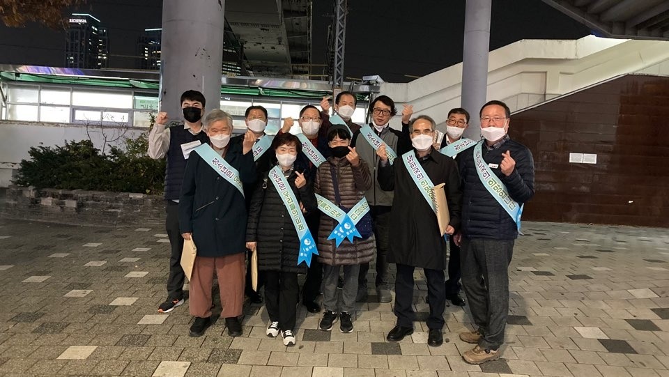 청소년지도자협의회 순찰사진1.jpg