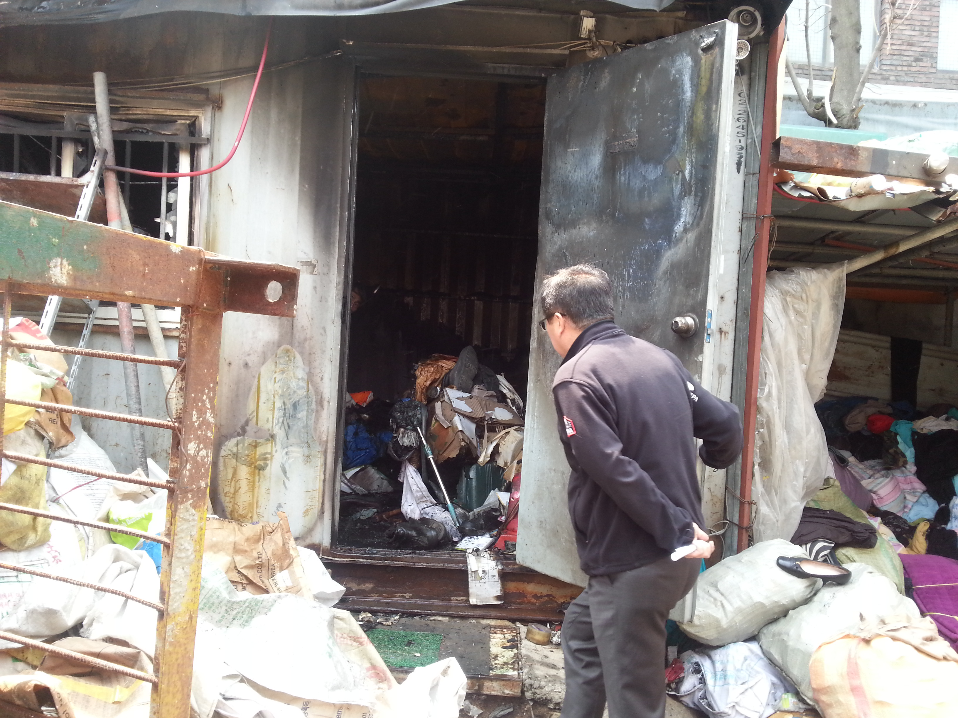 20130418 고물상화재현장방문 (186).jpg